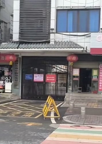 Screenshot_20241016_100712_com.huawei.himovie.local_edit_212123602733257.jpg